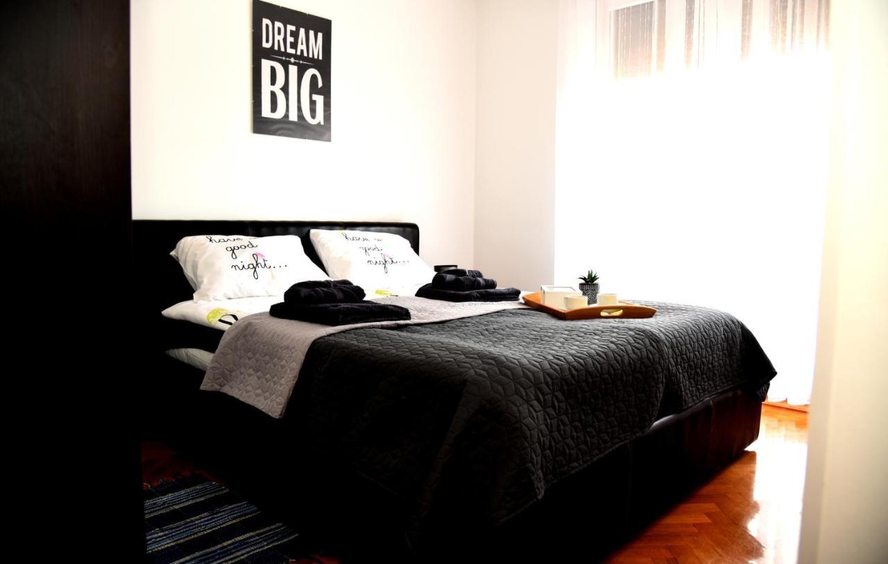 Apartman Elly Slavonski Brod Esterno foto