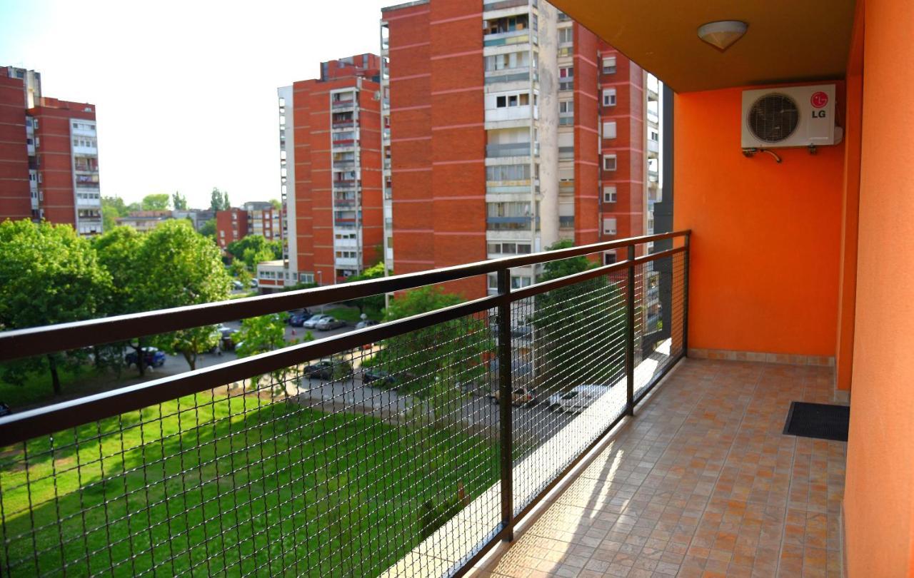 Apartman Elly Slavonski Brod Esterno foto